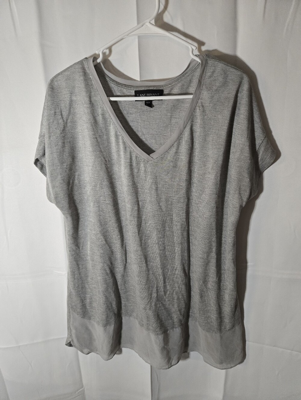 Lane Bryant Light Gray V-Neck Short Sleeve